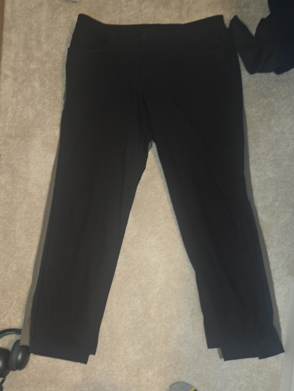 WORN ONCE MENS Buiness Casual LULULEMON PANTS Like New Size 38 Inseam 34"